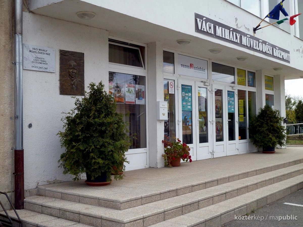 vaci_mihaly_muvelodesi_kozpont